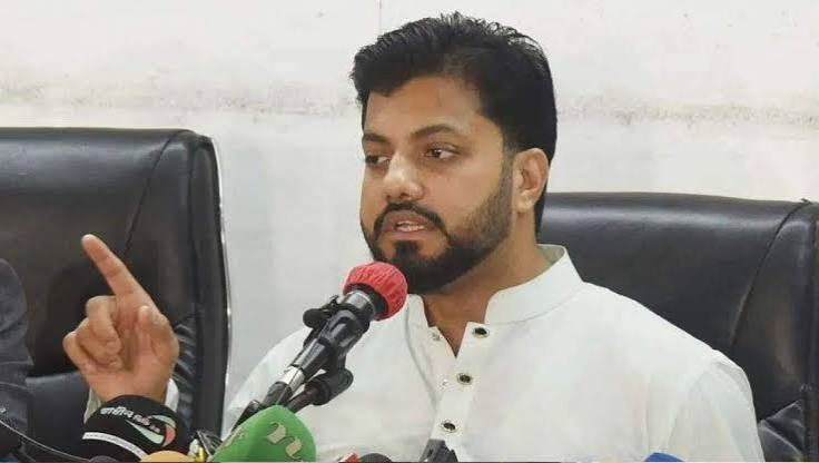 জাতীয় প্রেসক্লাবে সংবাদ সম্মেলনে ইশরাক হোসেন